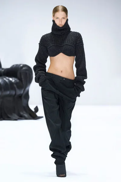 Look 48